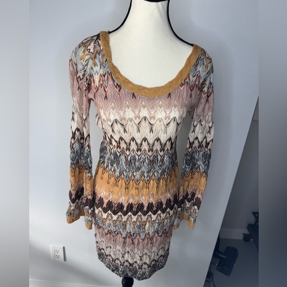 Missoni Dresses & Skirts - Vintage Missoni Knit Chevron Dress with Scarf and Lining - size IT 42 / US 6